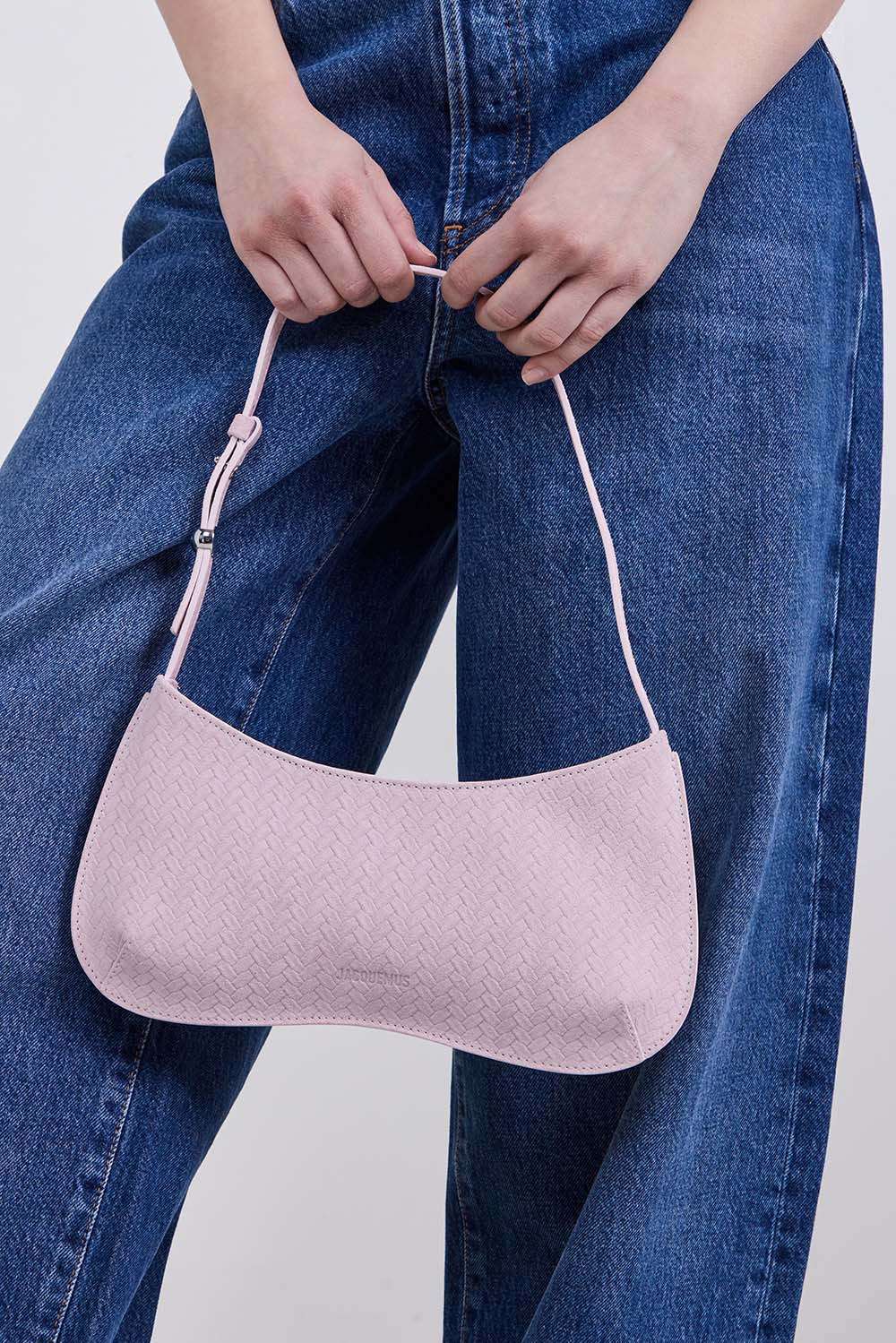 תמונת כל הלוק של תיק לה ביסו